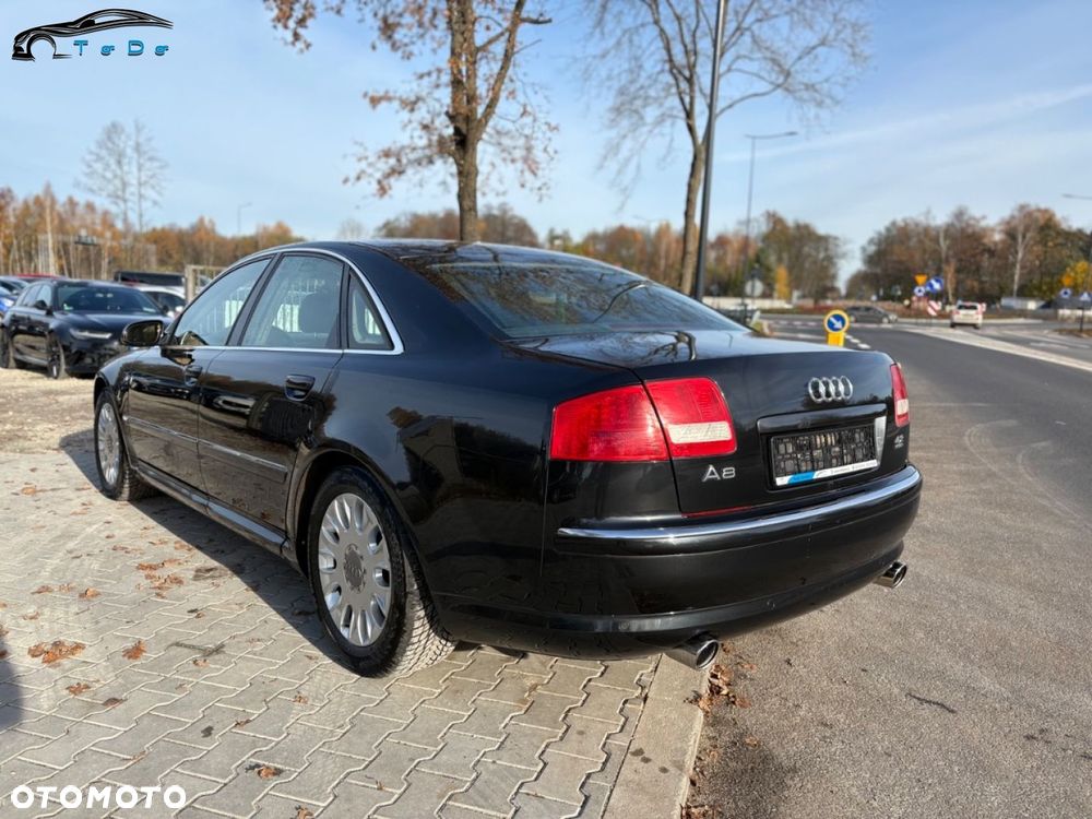Audi A8 4.2 Quattro - 11