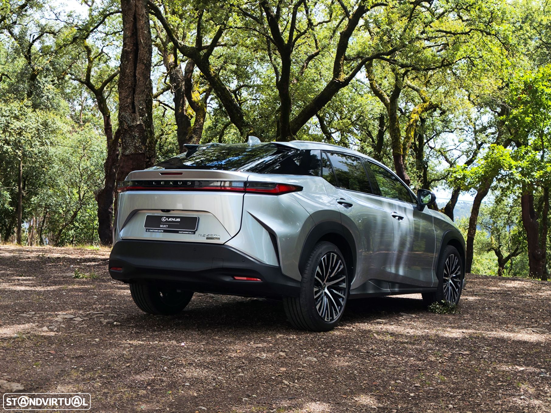 Lexus rz-450e Premium Monotone c/ mala elétrica - 5