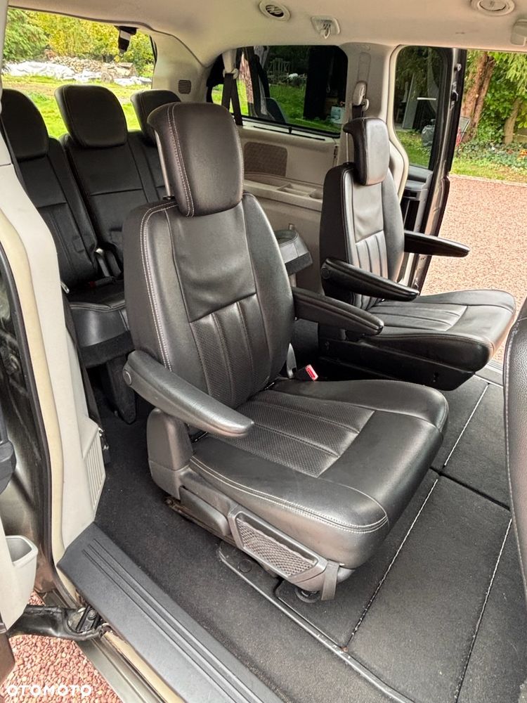 Chrysler Grand Voyager 2.8 CRD Automatik Limited - 26