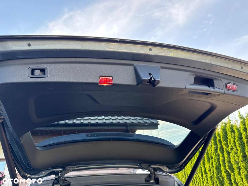 Mercedes-Benz GLE 300 d 4-Matic - 9