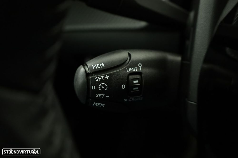 Peugeot e-208 50 kWh Active - 18