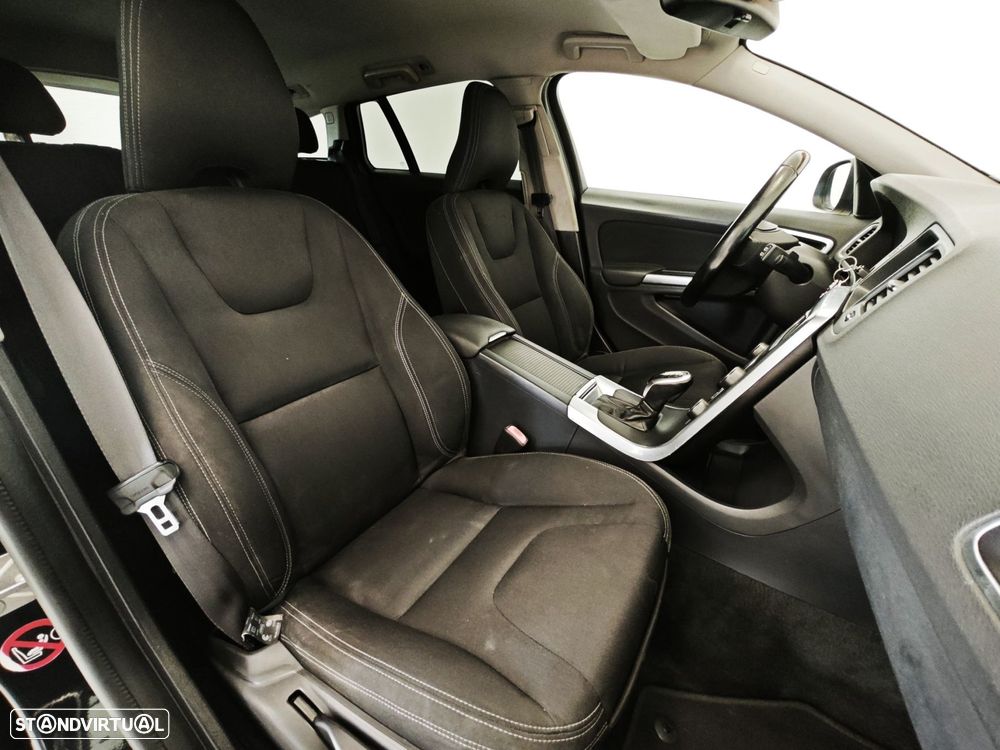 Volvo V60 D2 Geartronic Powershift Edition - 41