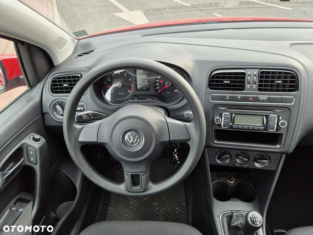 Volkswagen Polo - 11
