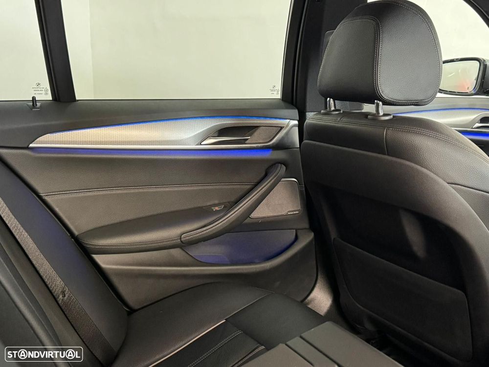 BMW 530 e iPerformance Pack M - 31