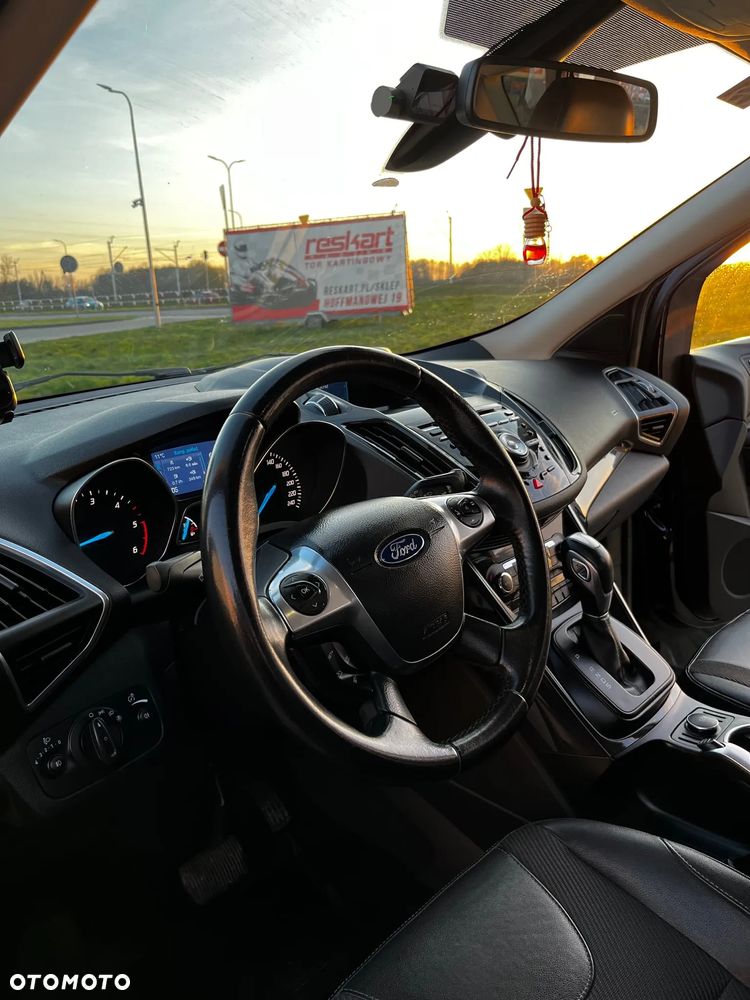 Ford Kuga 2.0 TDCi 4x4 Titanium - 10