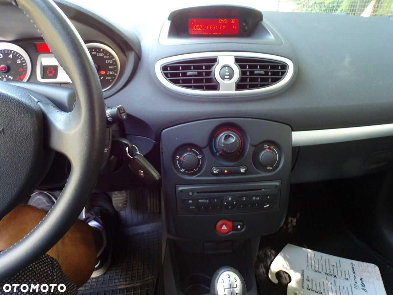 Renault Clio - 20
