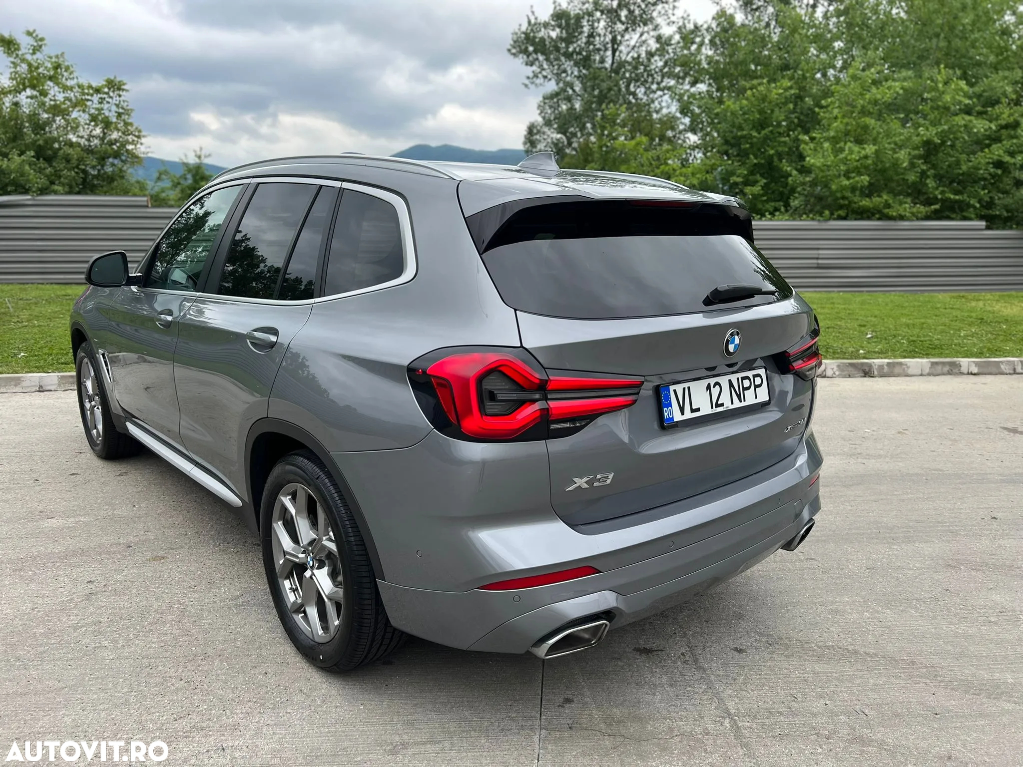 BMW X3 xDrive30i Aut. Luxury Line - 3