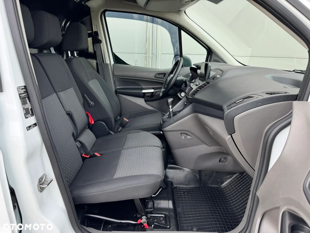 Ford Transit Connect - 22
