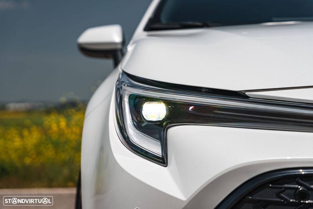 Toyota Corolla Touring Sports - 18