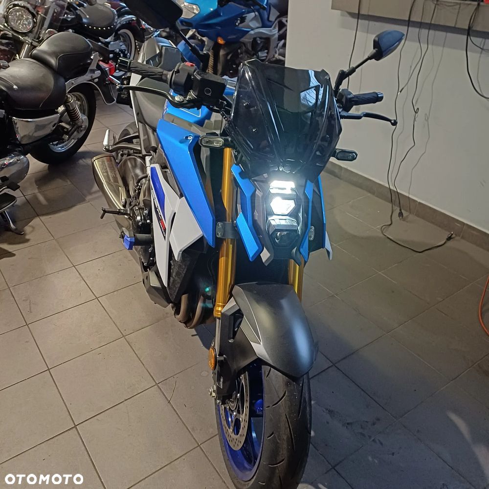 Suzuki GSX 1000 - 2