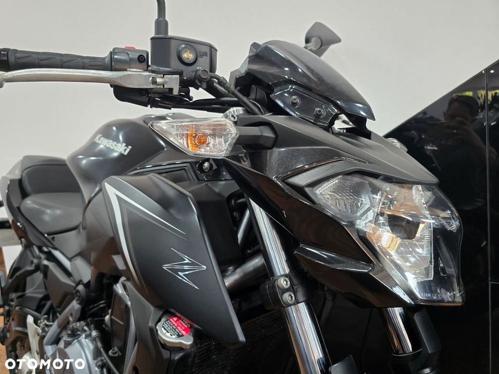Kawasaki Z 650 - 24