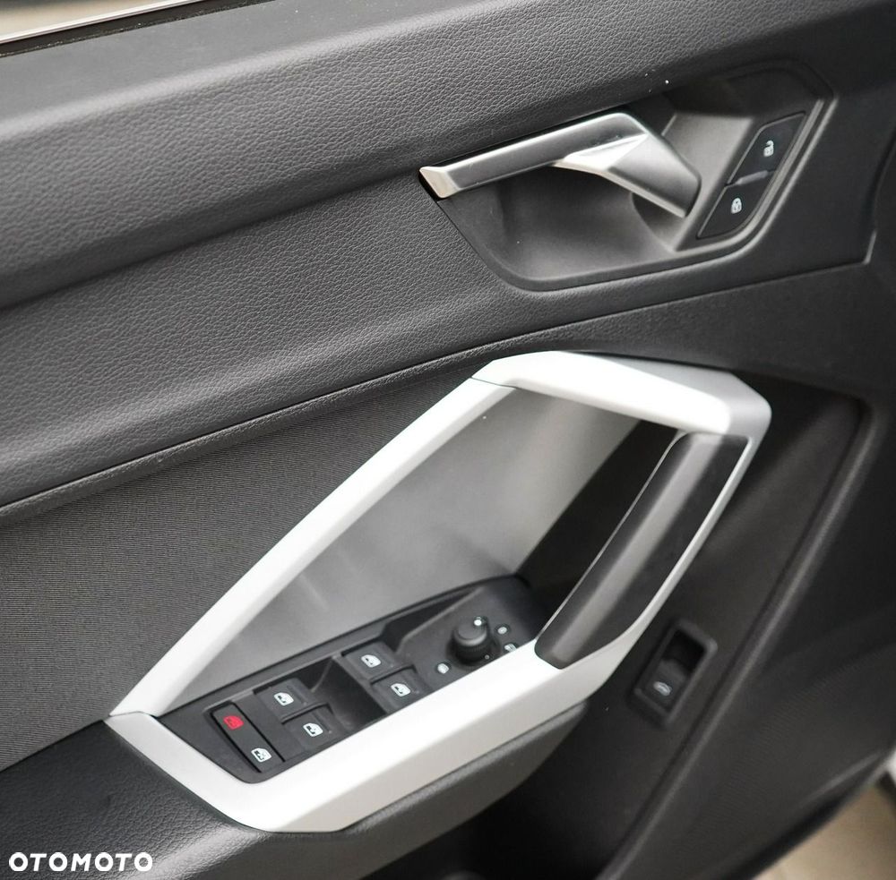 Audi Q3 Sportback - 21