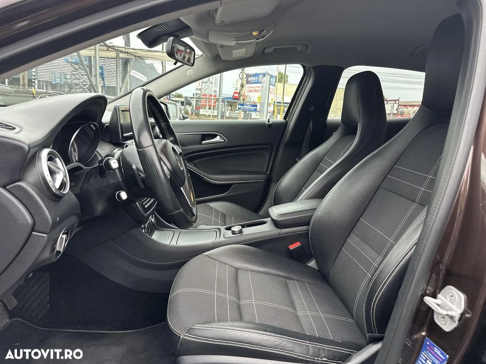 Mercedes-Benz GLA 200 (CDI) d 4Matic 7G-DCT Urban - 13