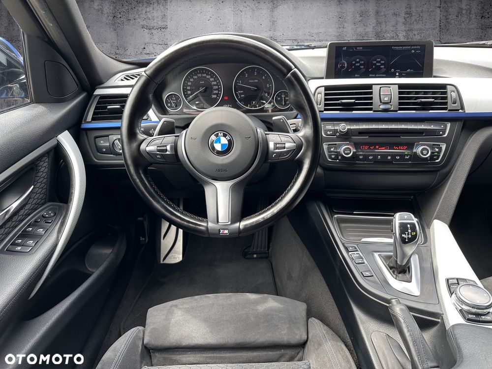 BMW Seria 3 325d M Sport - 11