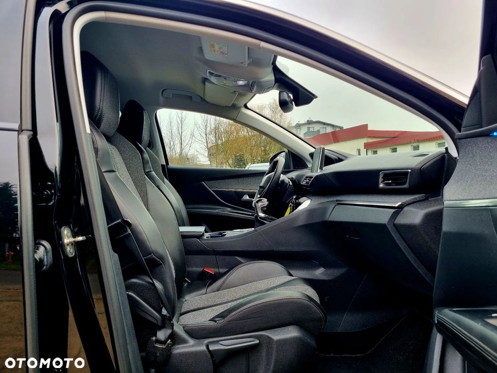 Peugeot 3008 1.2 PureTech Allure S&S - 11