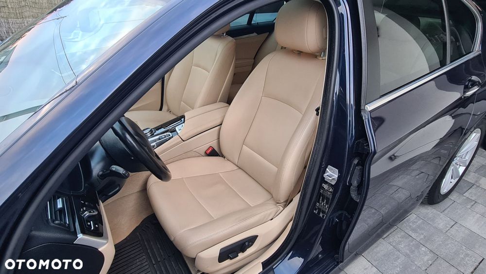BMW Seria 5 520d Modern Line - 9