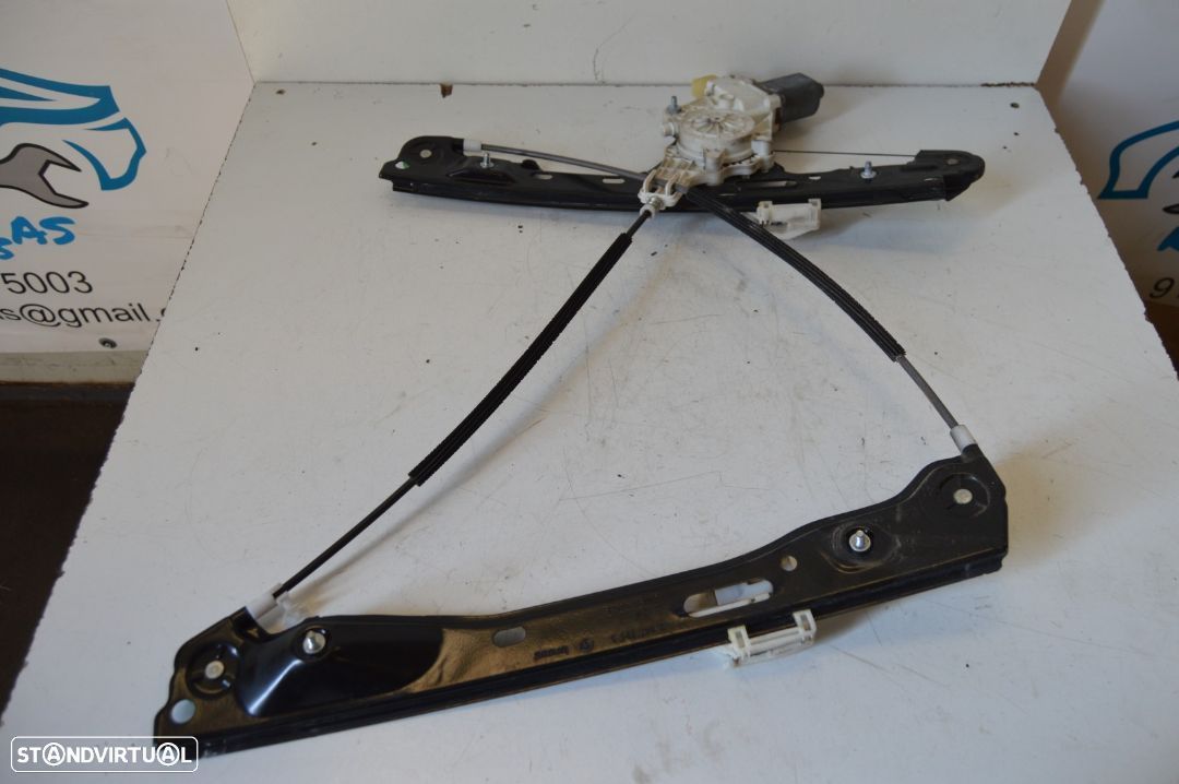MOTOR SISTEMA ELEVADOR VIDROS FRENTE FRONTAL ESQUERDO 7138465 0130822224 BMW SERIE 1 E87 - 1