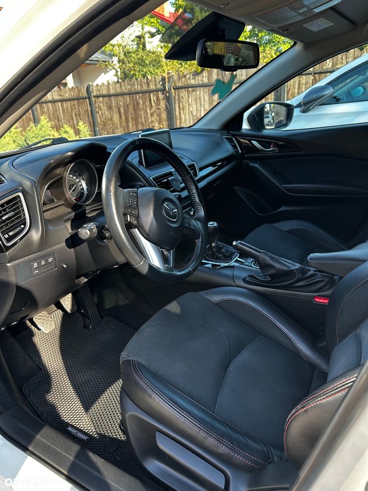 Mazda 3 - 9