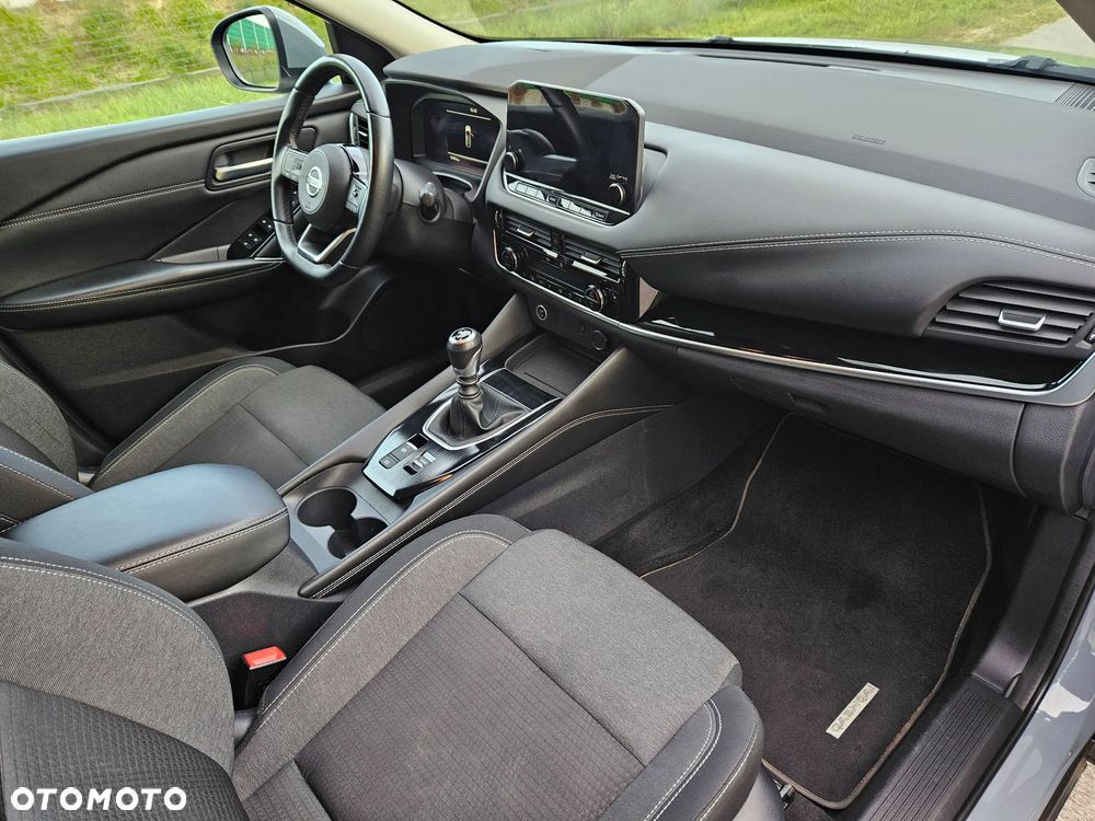 Nissan Qashqai 1.3 DIG-T N-CONNECTA - 30