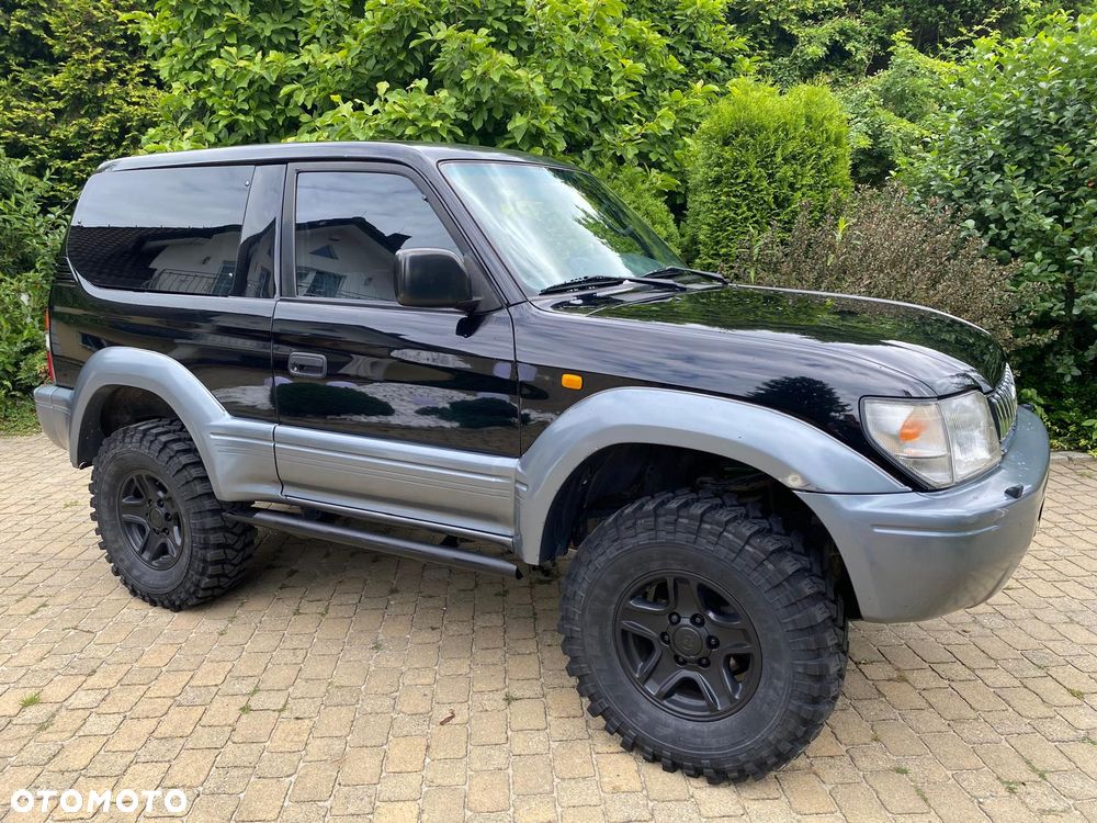 Toyota Land Cruiser - 10