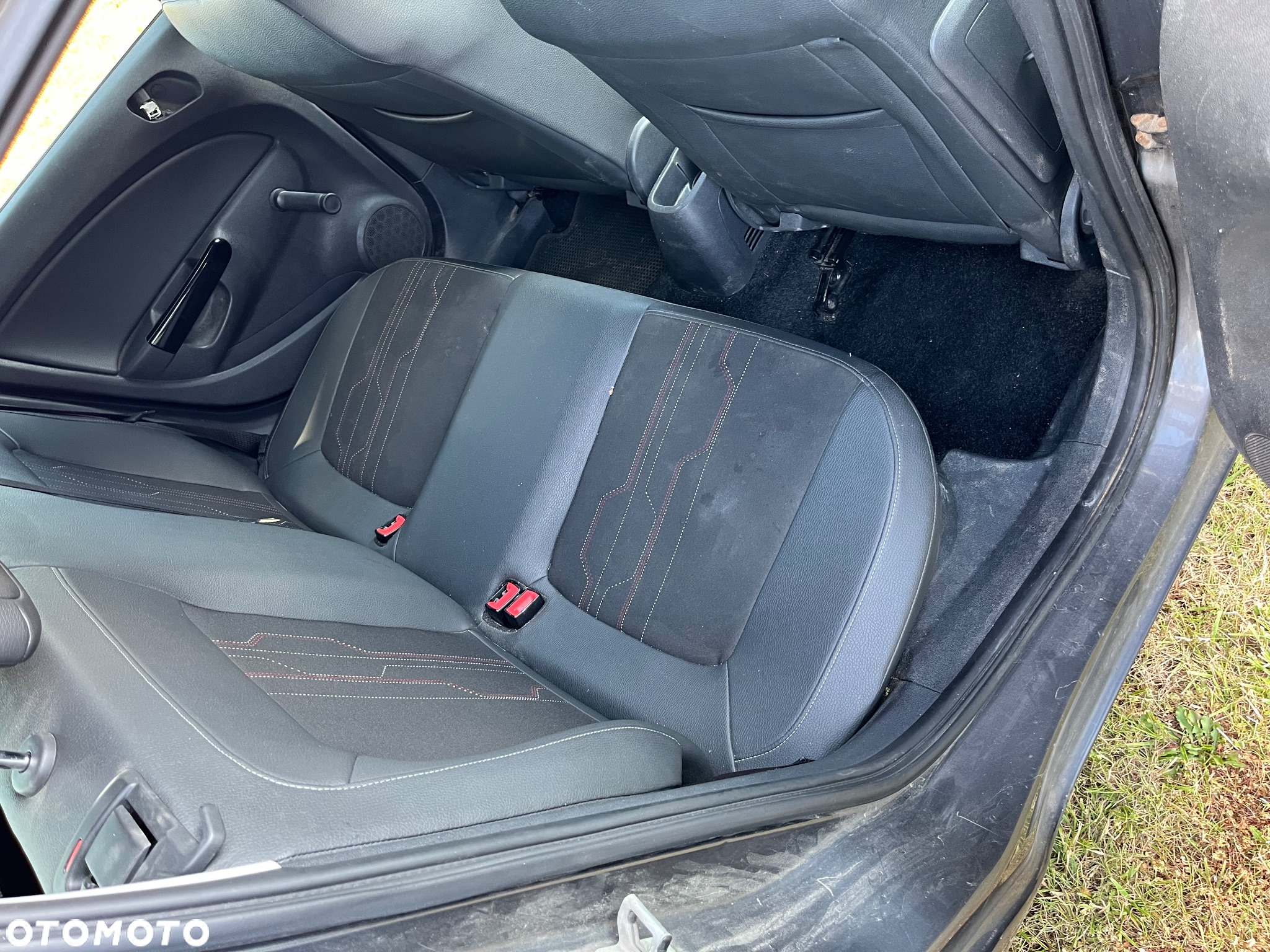 Opel Corsa 1.4 16V Active - 9
