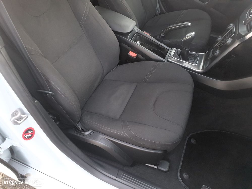 Volvo V40 1.6 D2 Eco Kinetic - 31