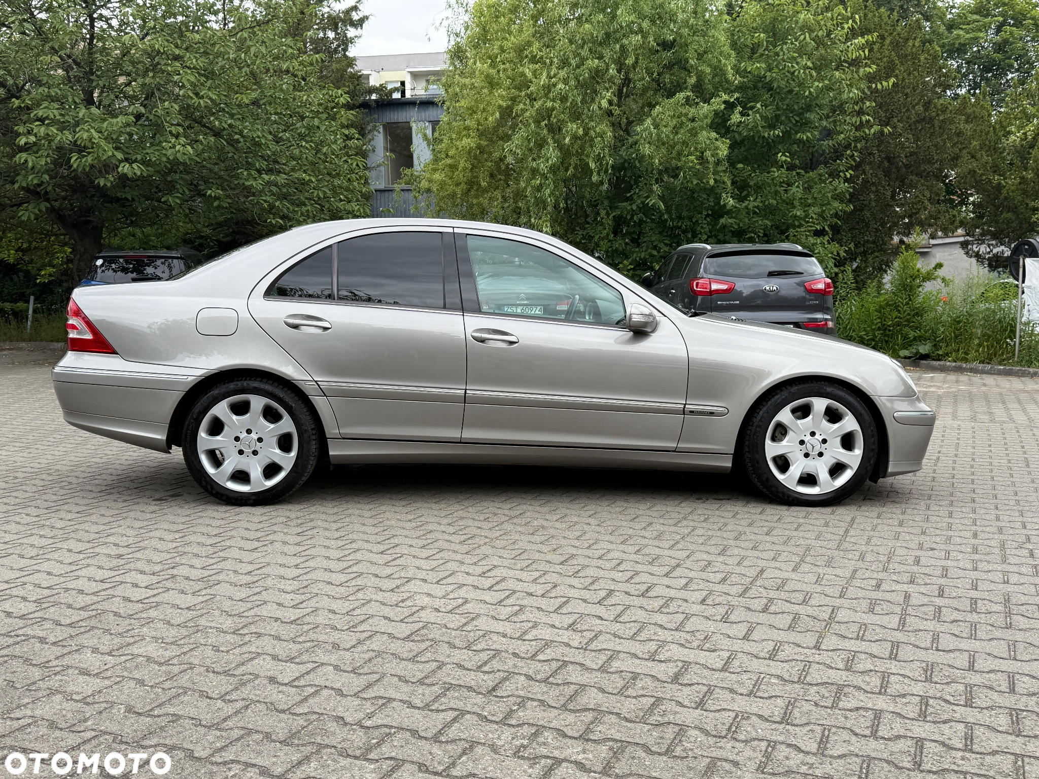 Mercedes-Benz Klasa C 350 Elegance - 27