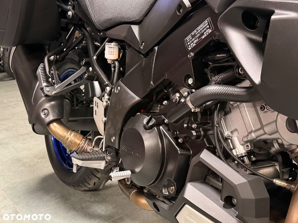 Suzuki V-STROM - 22