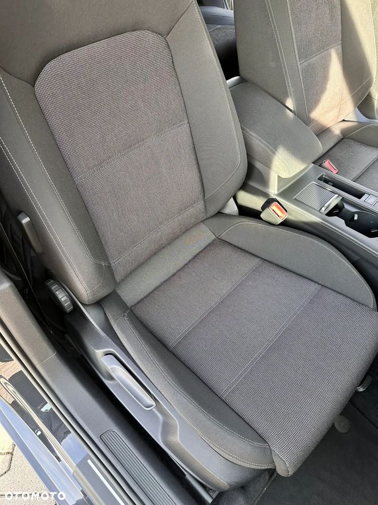 Volkswagen Passat - 7