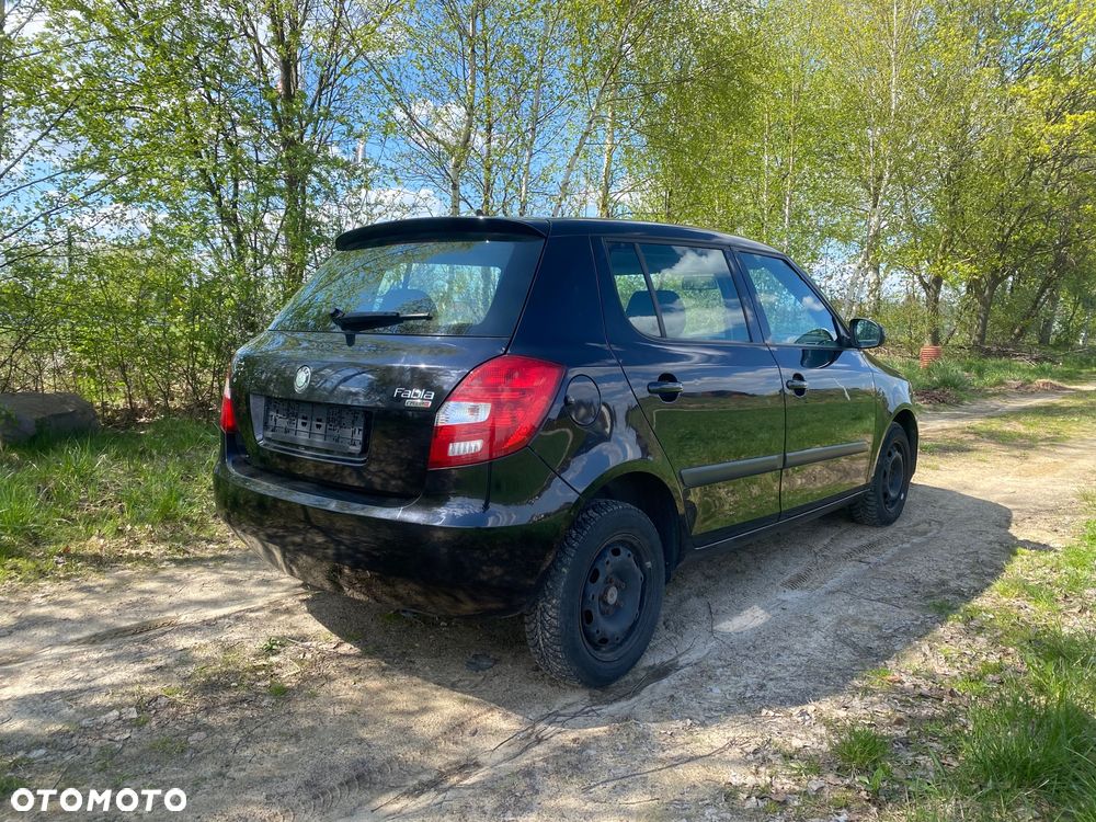 Skoda Fabia 1.2 HTP Ambiente - 5