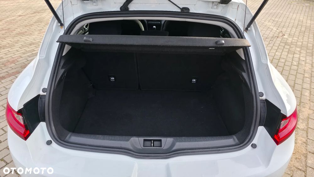 Renault Megane ENERGY TCe 100 LIFE - 16