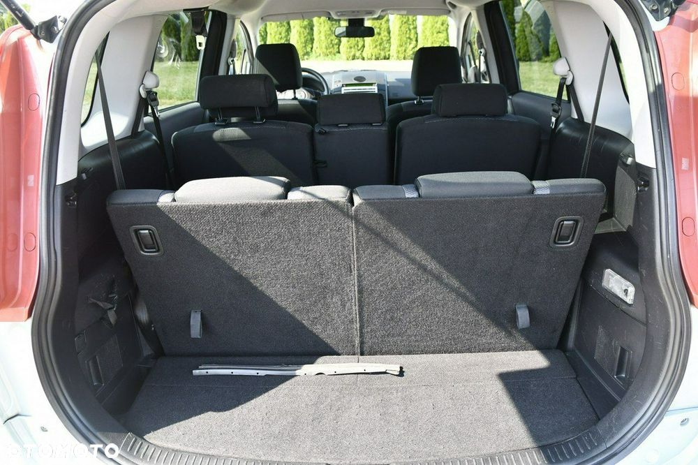 Mazda 5 - 17
