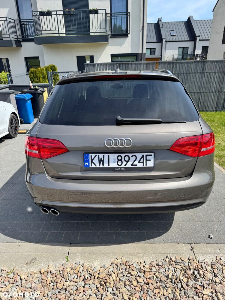 Audi A4 Avant 2.0 TDI DPF clean diesel multitronic Ambiente - 10