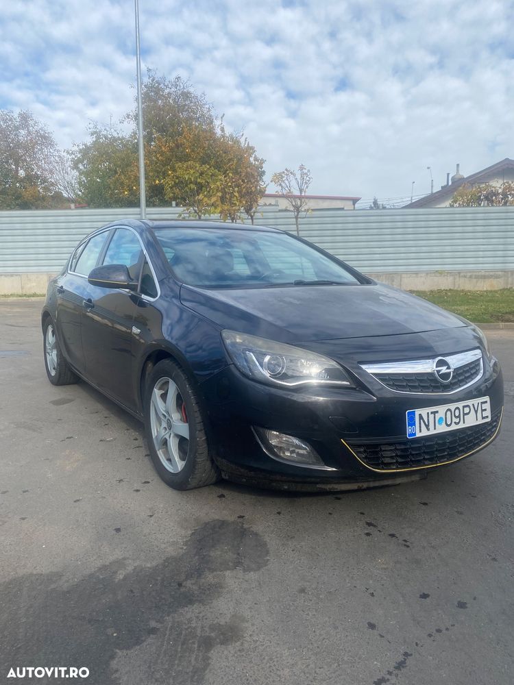 Opel Astra 2.0 CDTI Enjoy - 1
