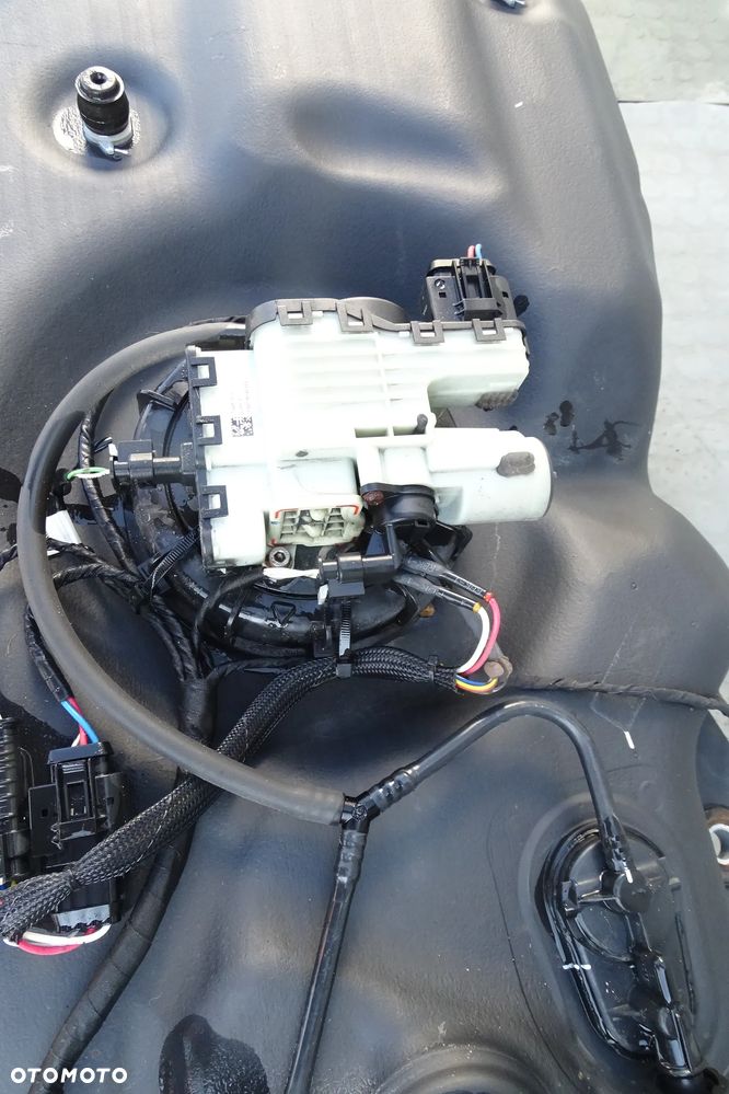 MERCEDES ML GLE GL W166 KOMPLETNY ZBIORNIK POMPA ADBLUE A1664706001 - 6