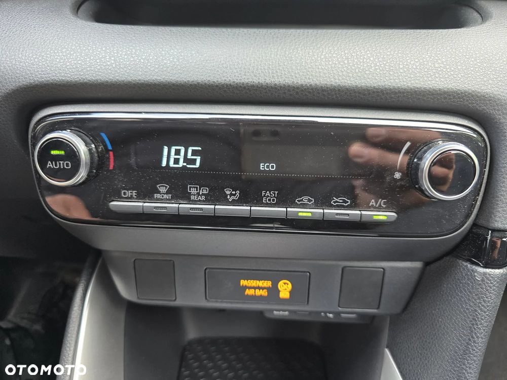 Toyota Yaris Hybrid 1.5 Selection Style - 10