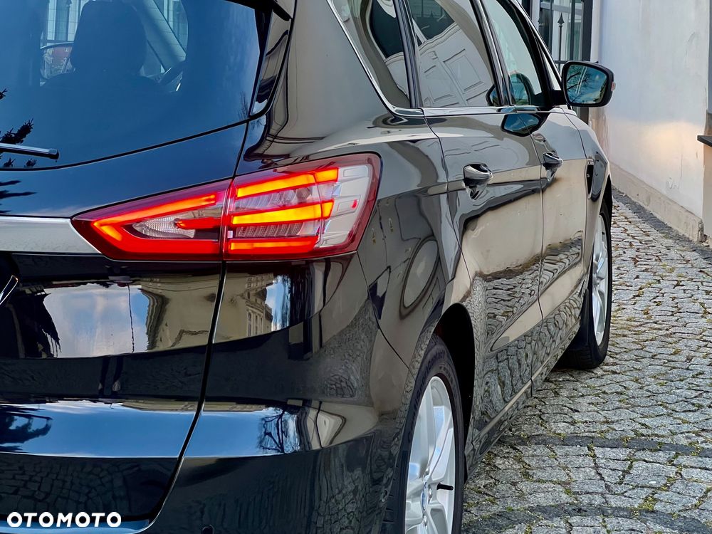 Ford S-Max - 14