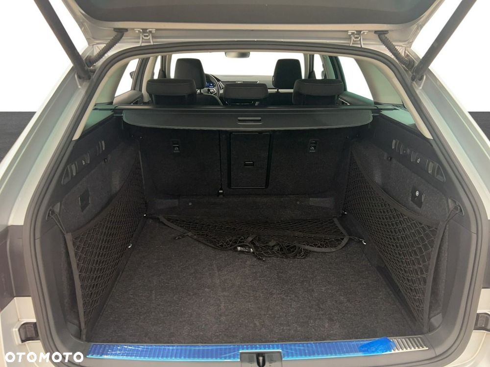 Skoda Superb 2.0 TDI SCR Style DSG - 11
