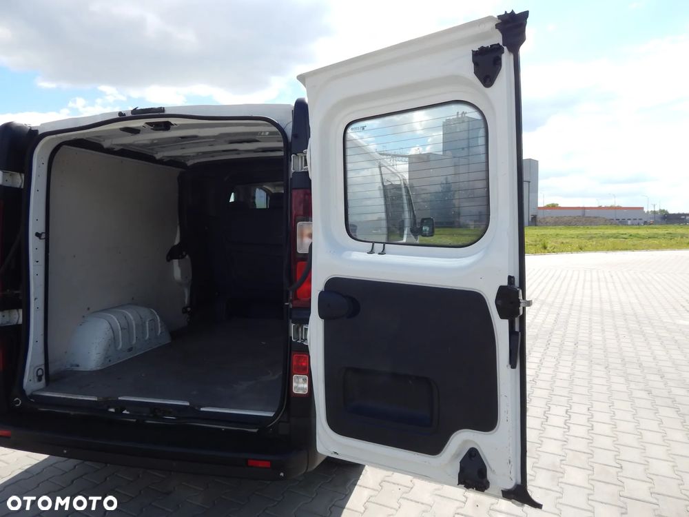Opel Vivaro 1,6 CDTI Long  5-Osobowy Brygadówka - 28