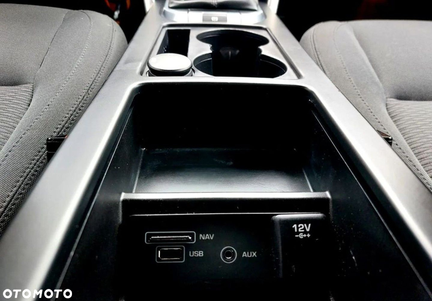 Land Rover Discovery Sport - 24