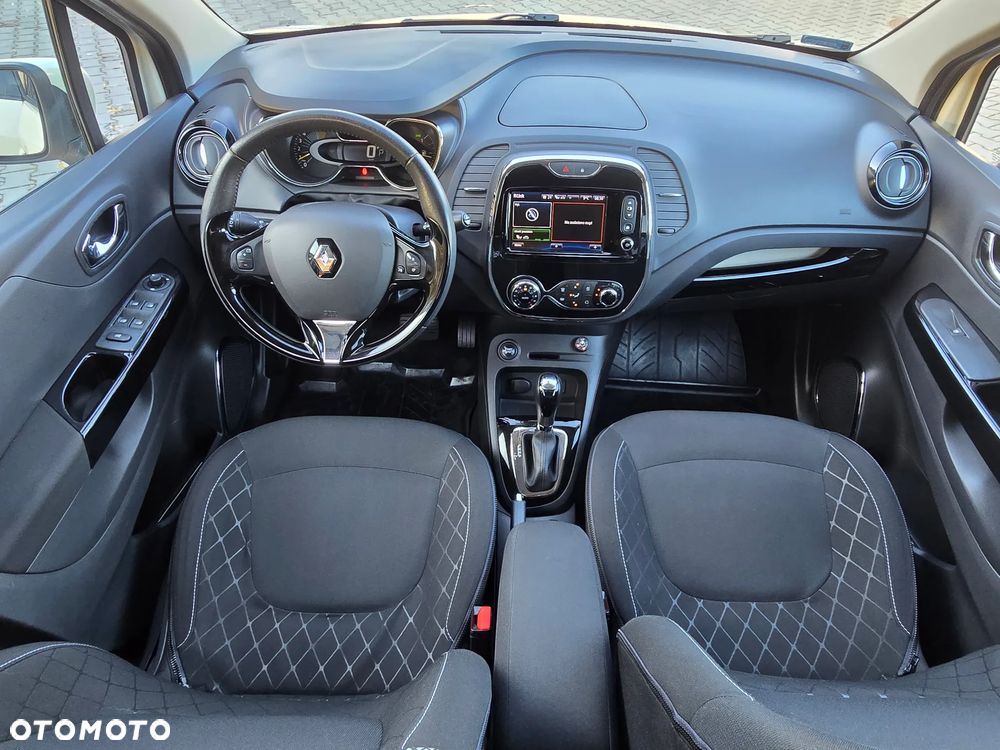 Renault Captur 1.2 TCe Helly Hansen EDC - 20