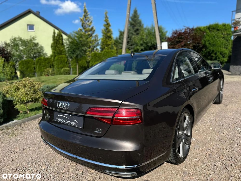 Audi A8 4.2 TDI DPF (clean diesel) quattro tiptronic - 6