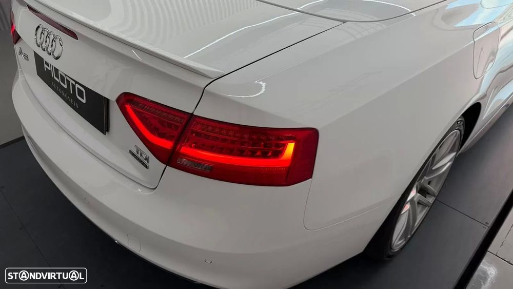 Audi A5 Cabrio 2.0 TDi S-line - 12