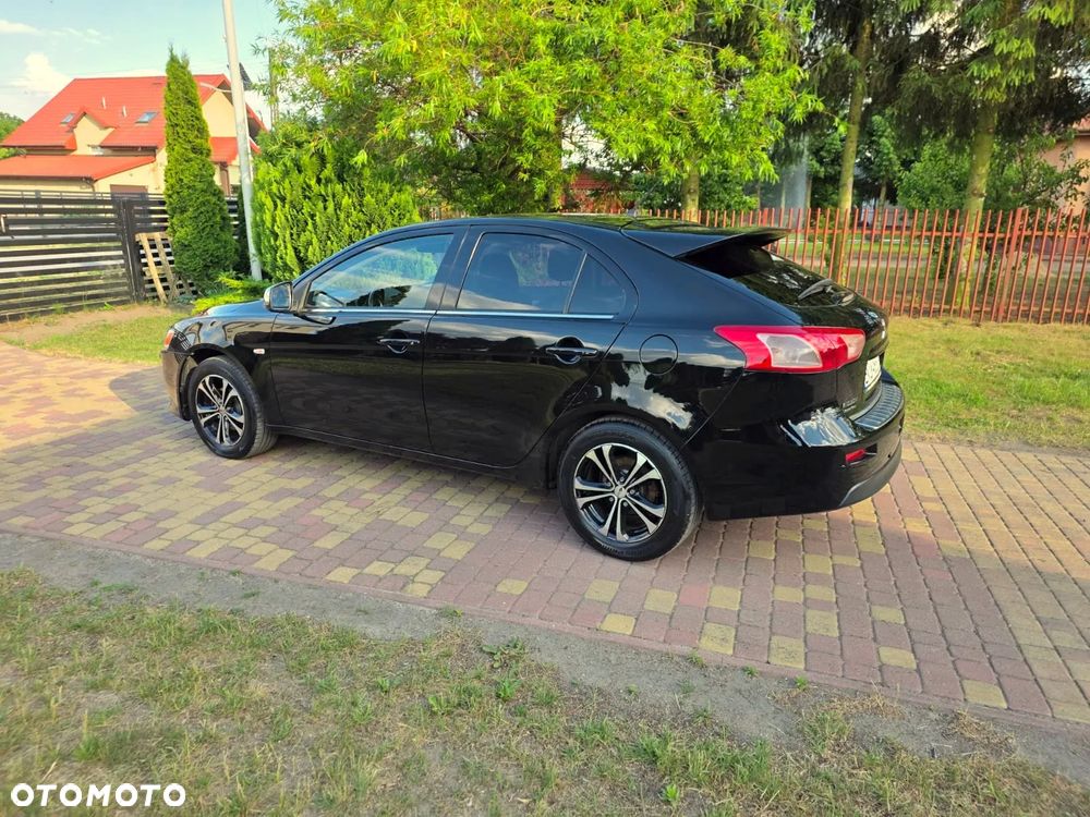 Mitsubishi Lancer 1.8 DID Instyle NAVI - 3