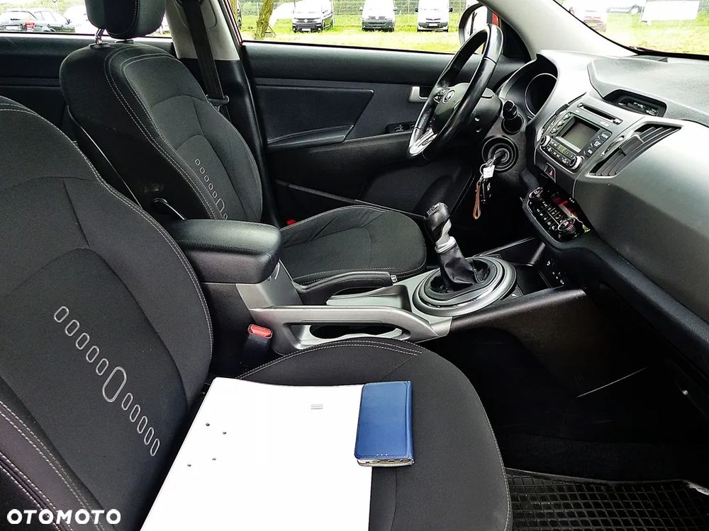 Kia Sportage 1.7 CRDI 2WD ISG Dream-Team Edition - 25