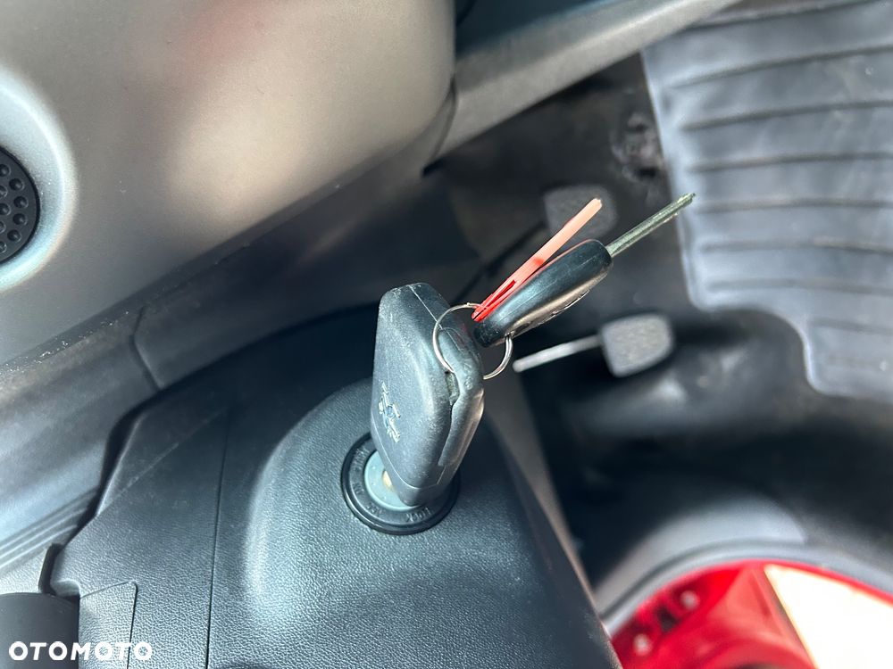 Peugeot 108 - 33