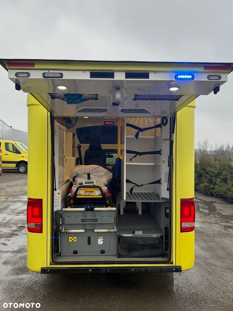 Volkswagen Amarok - 11