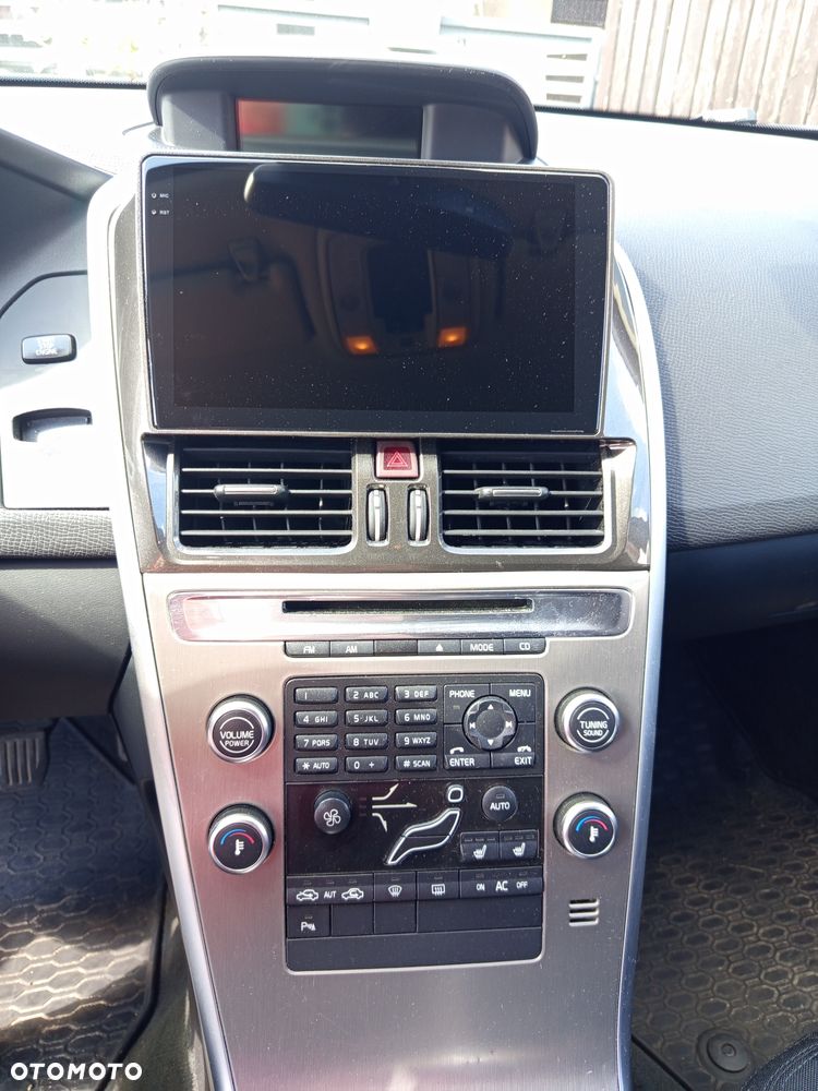 Volvo XC 60 - 8