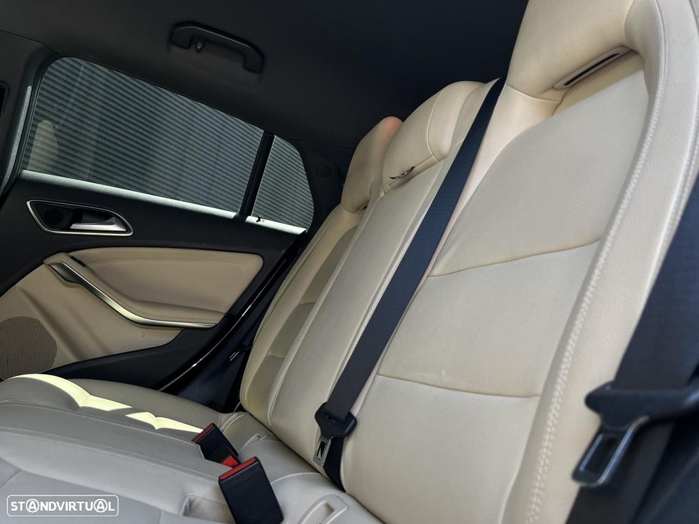 Mercedes-Benz CLA 200 d Shooting Brake Urban - 9