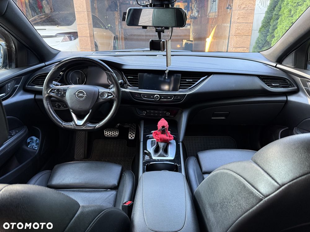 Opel Insignia - 8